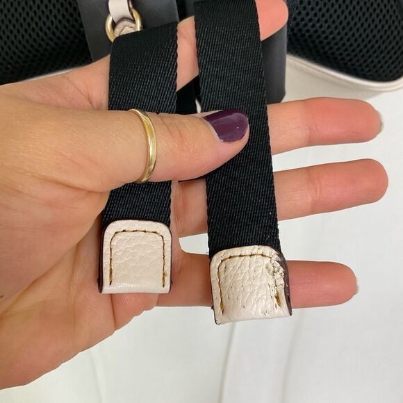 Coach Court In Signature Coated Canvas With Tiger Adjustable Straps Backpack main image 9